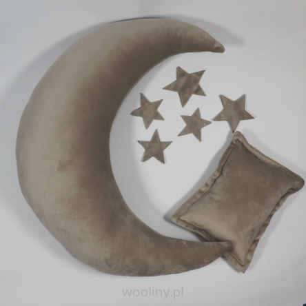 Poduszka Księżyc i gwiazdy do sesji noworodkowej CIEMNOBEŻOWY velvet 