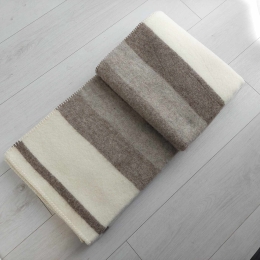 Wełniany koc z wełny merynosów 140x200 cm