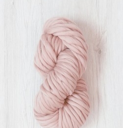 Włóczka DHG PIUMA XXL 19mic  100% merynos australijski RÓŻ 200g