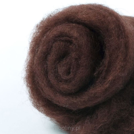 Czekoladowa wełna w błamie zgrzebna do filcowania na mokro i sucho w kolorze