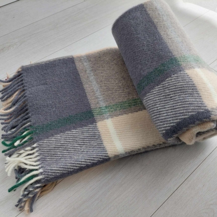 Wełniany pled narzuta koc z wełny merynos 140x205 cm
