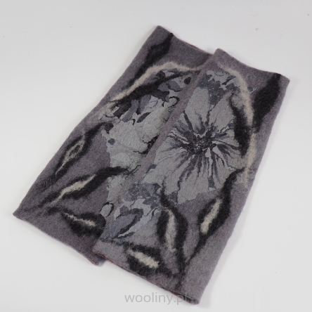 Mitenki filcowe szare w kwiaty z wełny