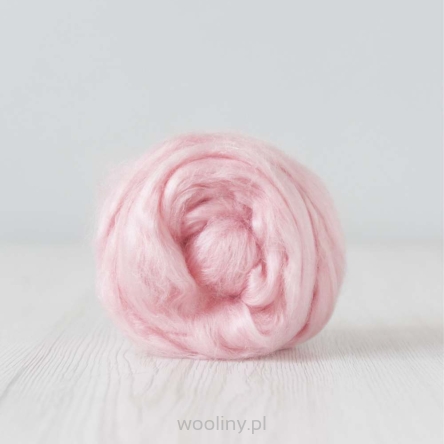 Jedwabna czesanka Tussah RÓŻOWA jedwab do filcowania