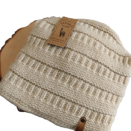 Ciepła czapka damska zimowa wełniana Ecru