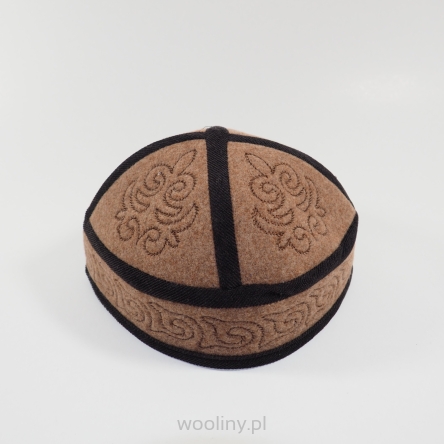 Męska czapka haftowana (55,56,57,58,59cm)