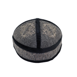 Męska czapka haftowana Melanż Beżowy (56,57cm)