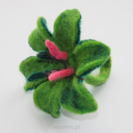 Pierścionek z wełny wzór 9