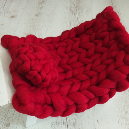 Kocyk czesankowy do sesji noworodkowej ŚREDNIO CZERWONY