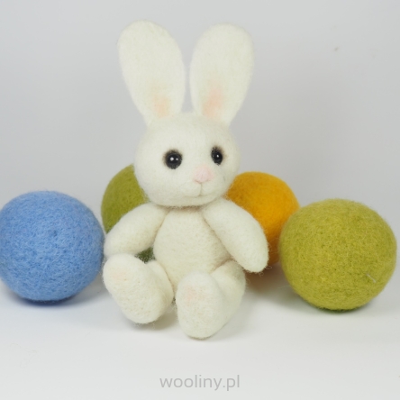 Królik filcowy do sesji fotograficznej BIAŁY